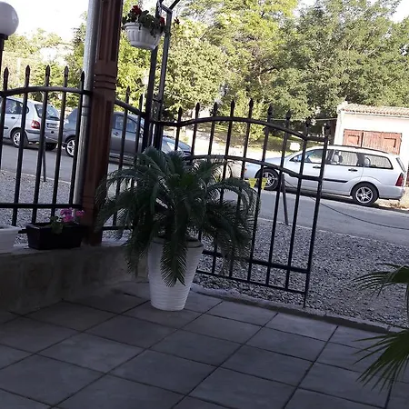 Stephanovy 招待所 索佐波尔